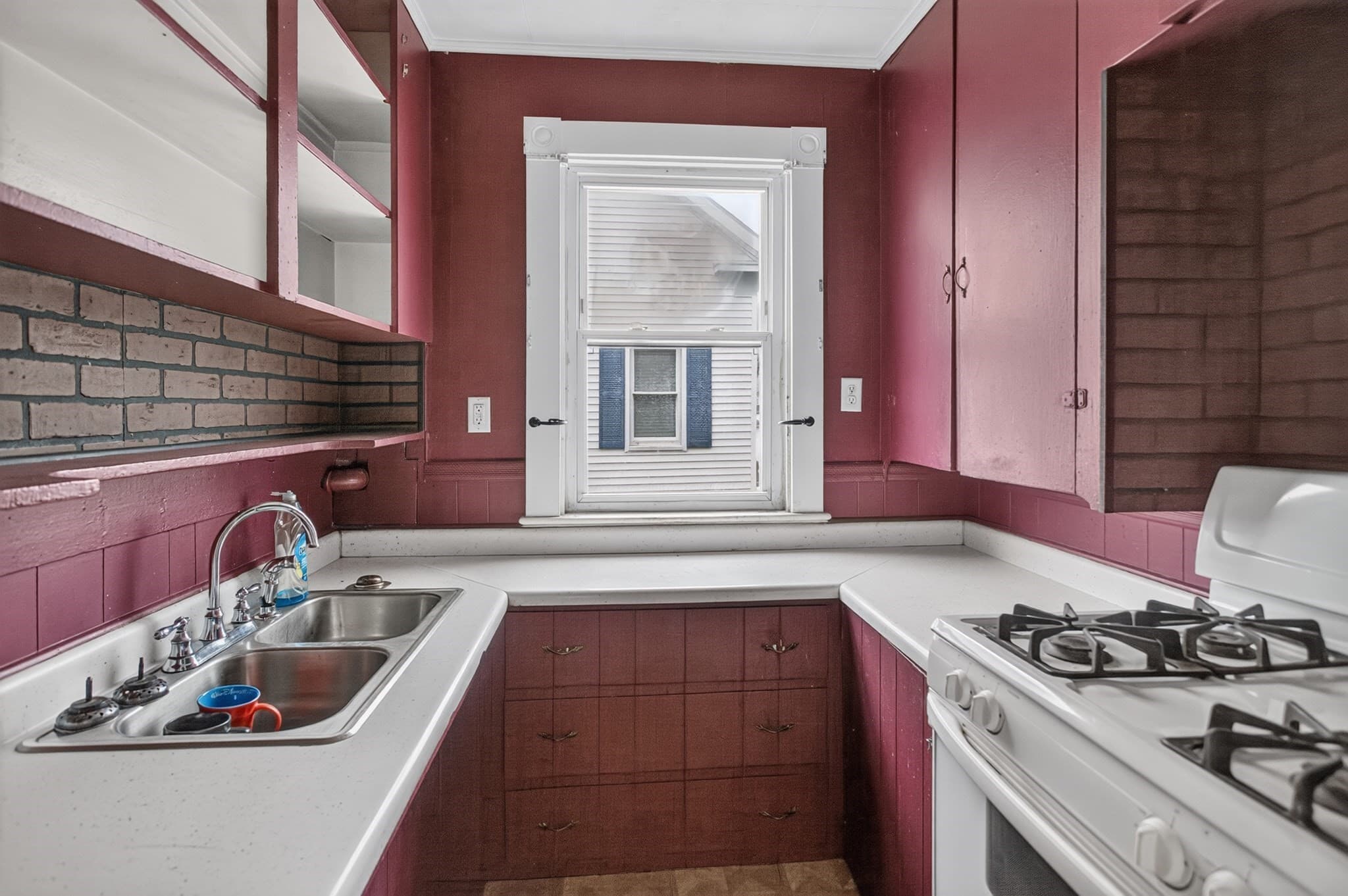 2 Family - 2 Units Up/Down at 26 Ashland Pl, New Bedford MA 02740, New Bedford, photo 16 of 42
