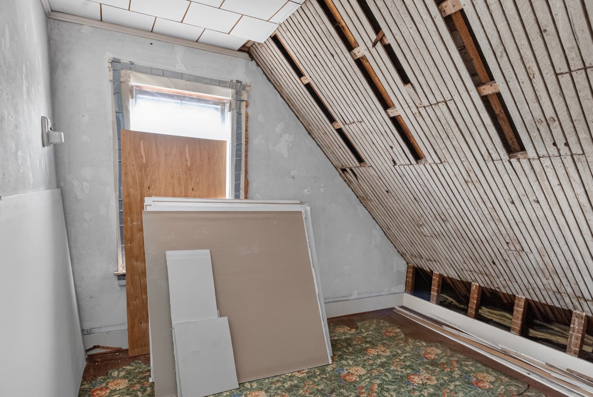 2 Family - 2 Units Up/Down at 26 Ashland Pl, New Bedford MA 02740, New Bedford, photo 30 of 42