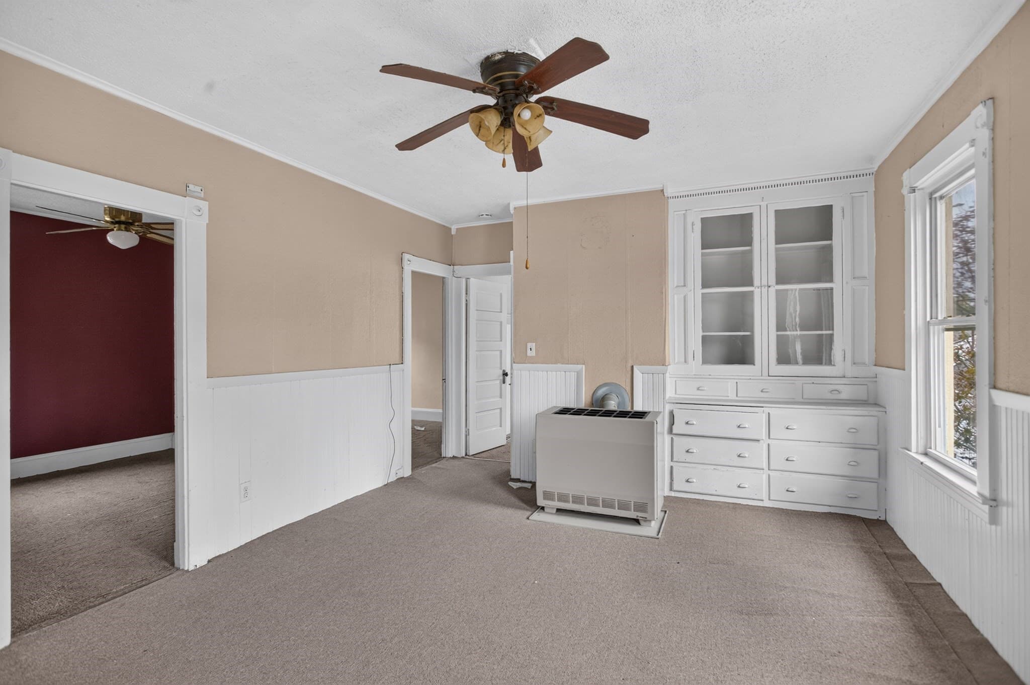2 Family - 2 Units Up/Down at 26 Ashland Pl, New Bedford MA 02740, New Bedford, photo 14 of 42