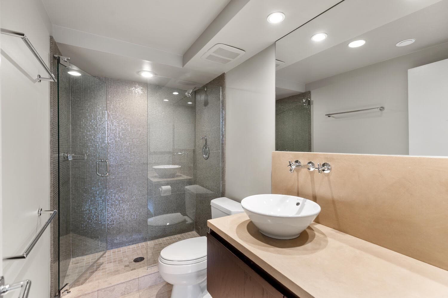 Condominium at 201 Newbury St # 202, Boston MA 02116, photo 18 of 29