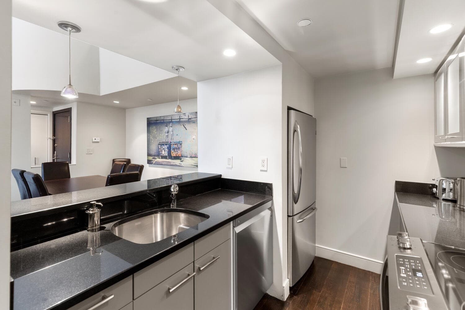 Condominium at 201 Newbury St # 202, Boston MA 02116, photo 11 of 29