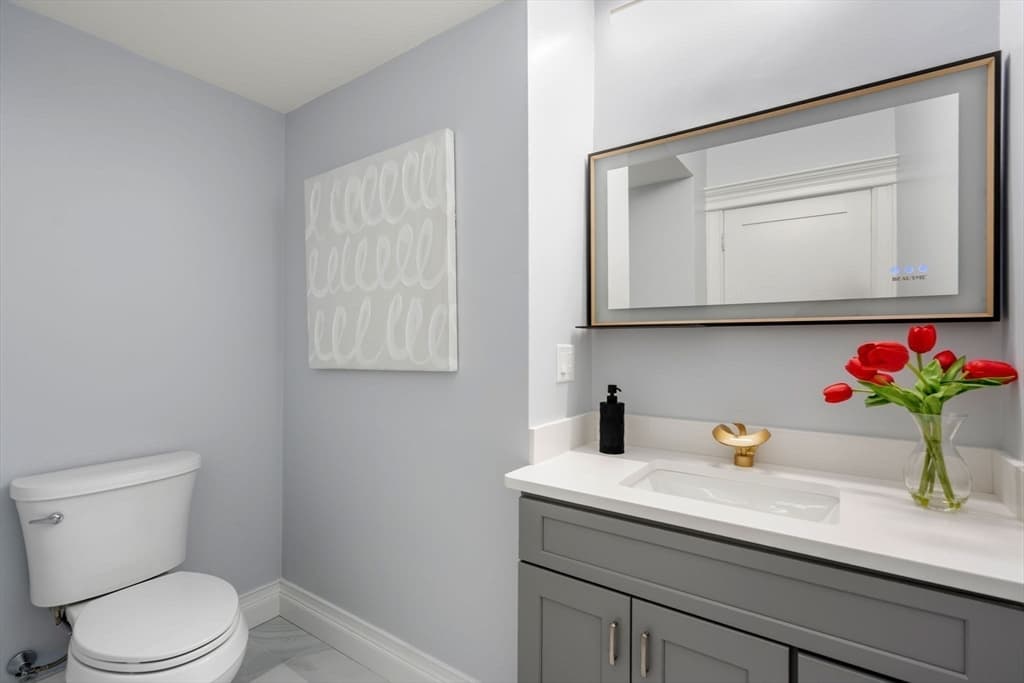 10 Hitching Post Lane, Weston MA 02493 photo 17