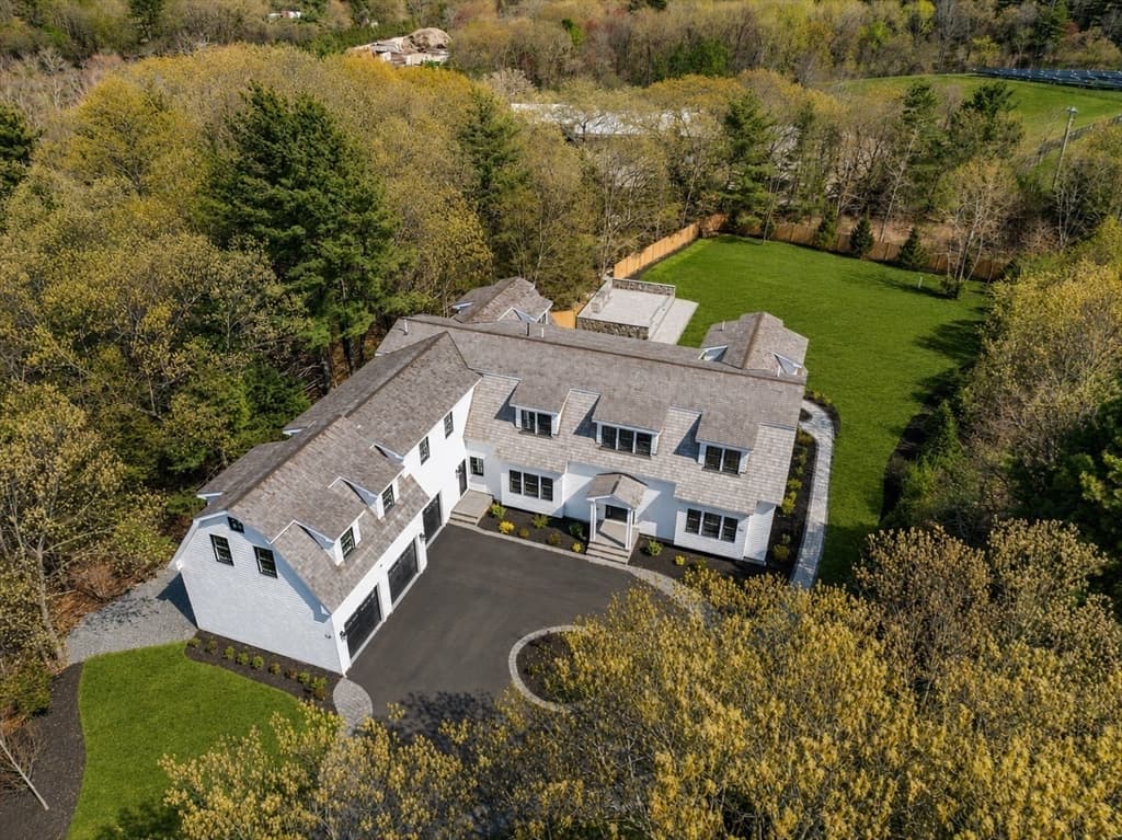 10 Hitching Post Lane, Weston MA 02493 photo 3