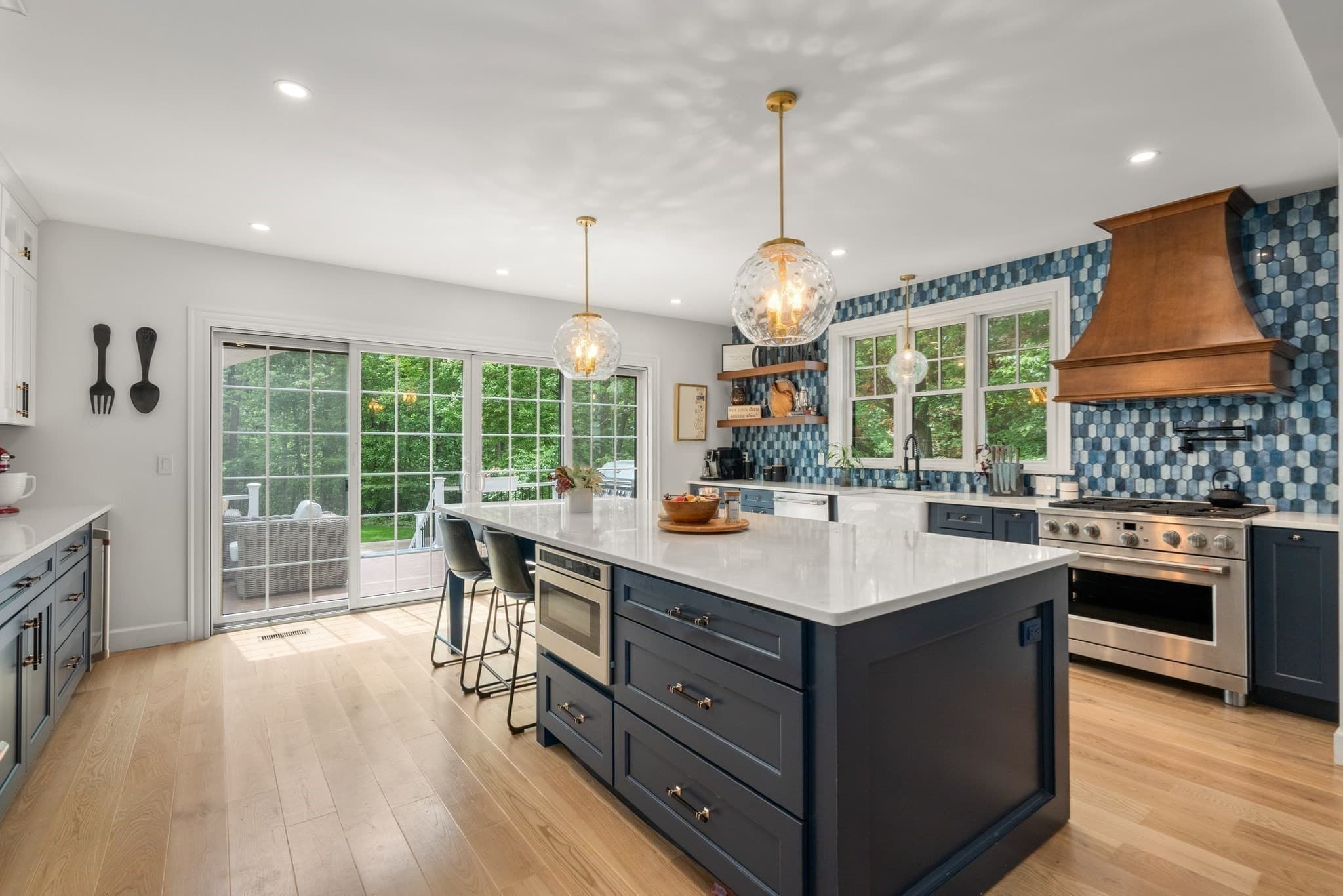 Single Family Residence at 295 Gardner St, Hingham MA 02043, photo 6 of 42