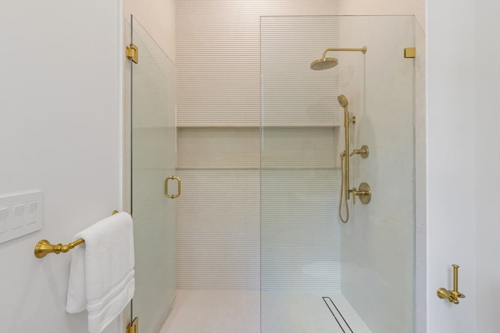 101 Alban Rd, Newton MA 02468 photo 13