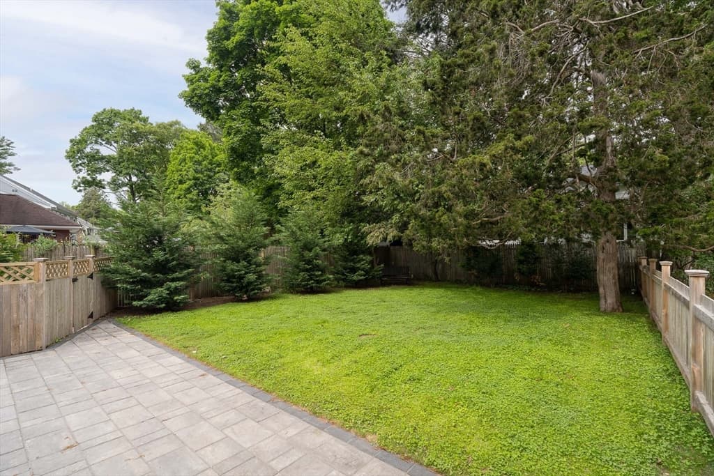15 Agawam Rd, Newton MA 02468 photo 23