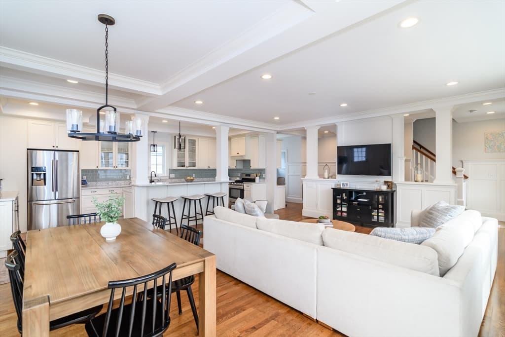 43 Hall St # 1, Waltham MA 02453 photo 7