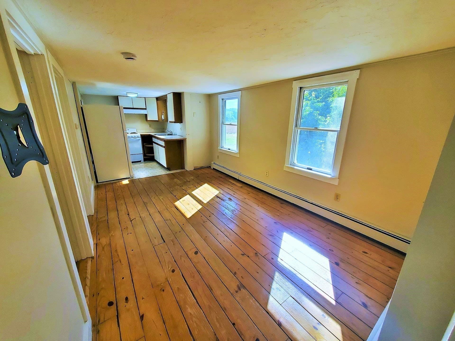 Multi Family at 16-16R Indian Street, Carver MA 02330, photo 6 of 10