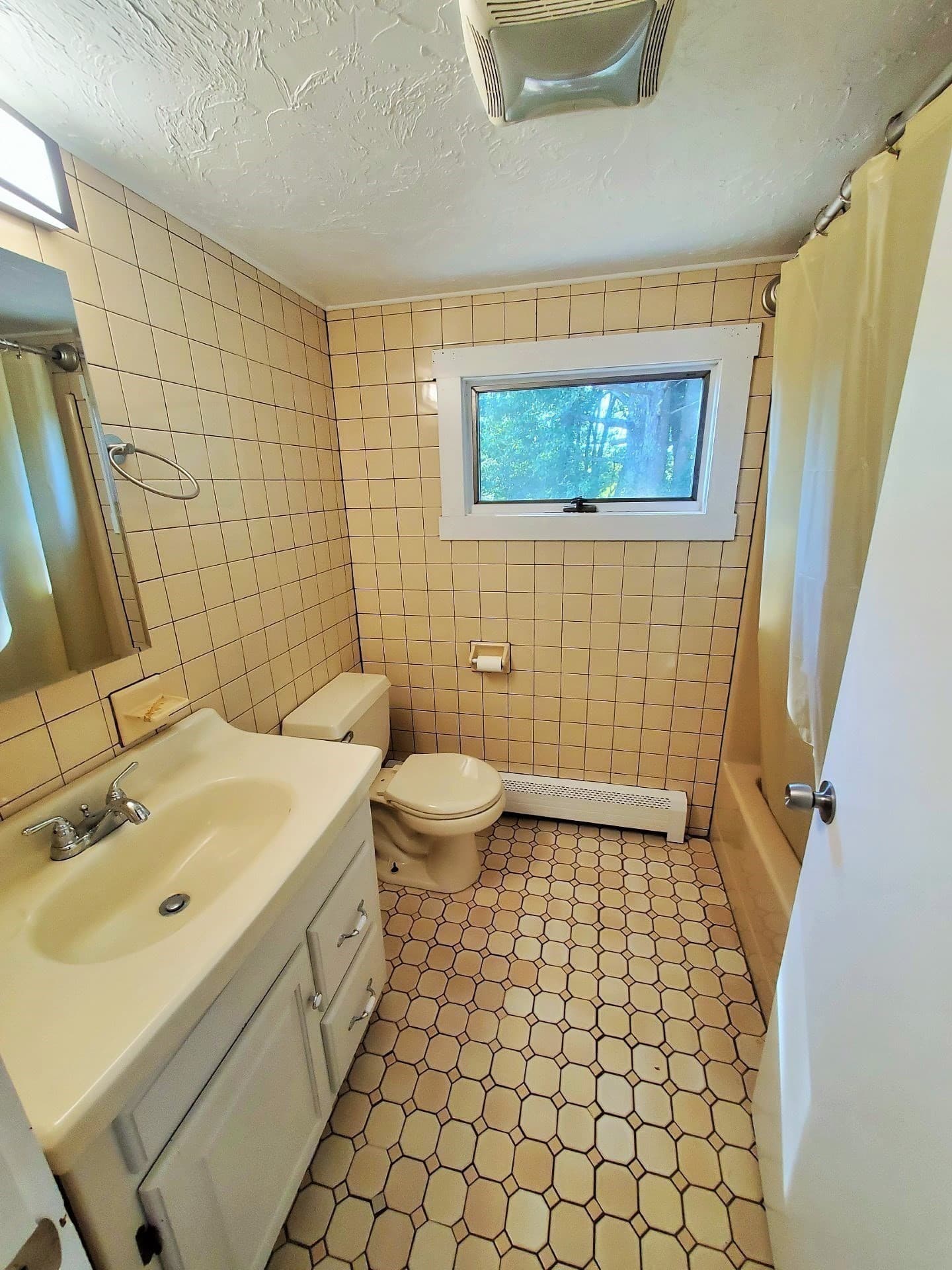 Multi Family at 16-16R Indian Street, Carver MA 02330, photo 7 of 10