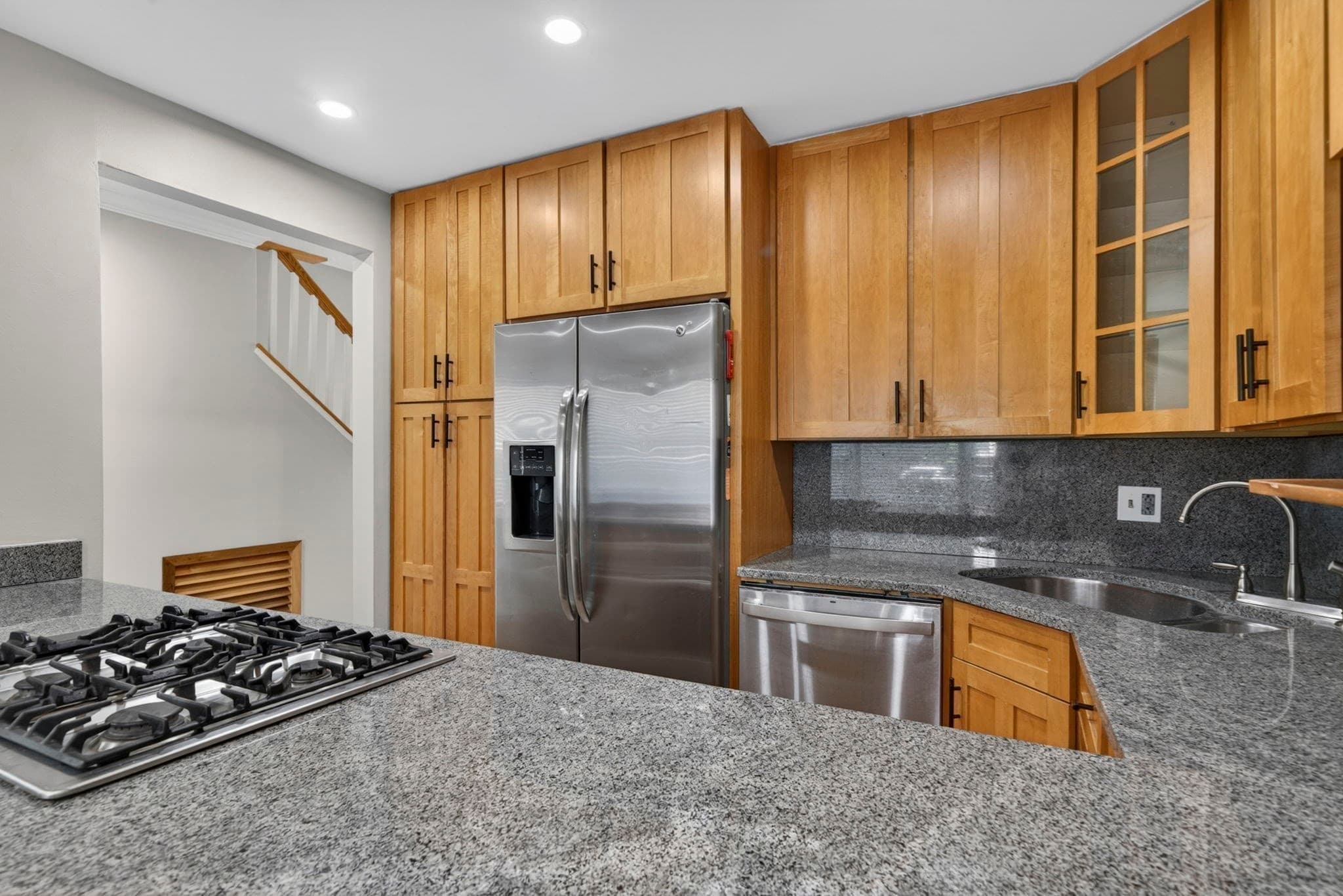 Condominium at 26 Breakwater Dr # 26, Chelsea MA 02150, Chelsea, photo 3 of 23