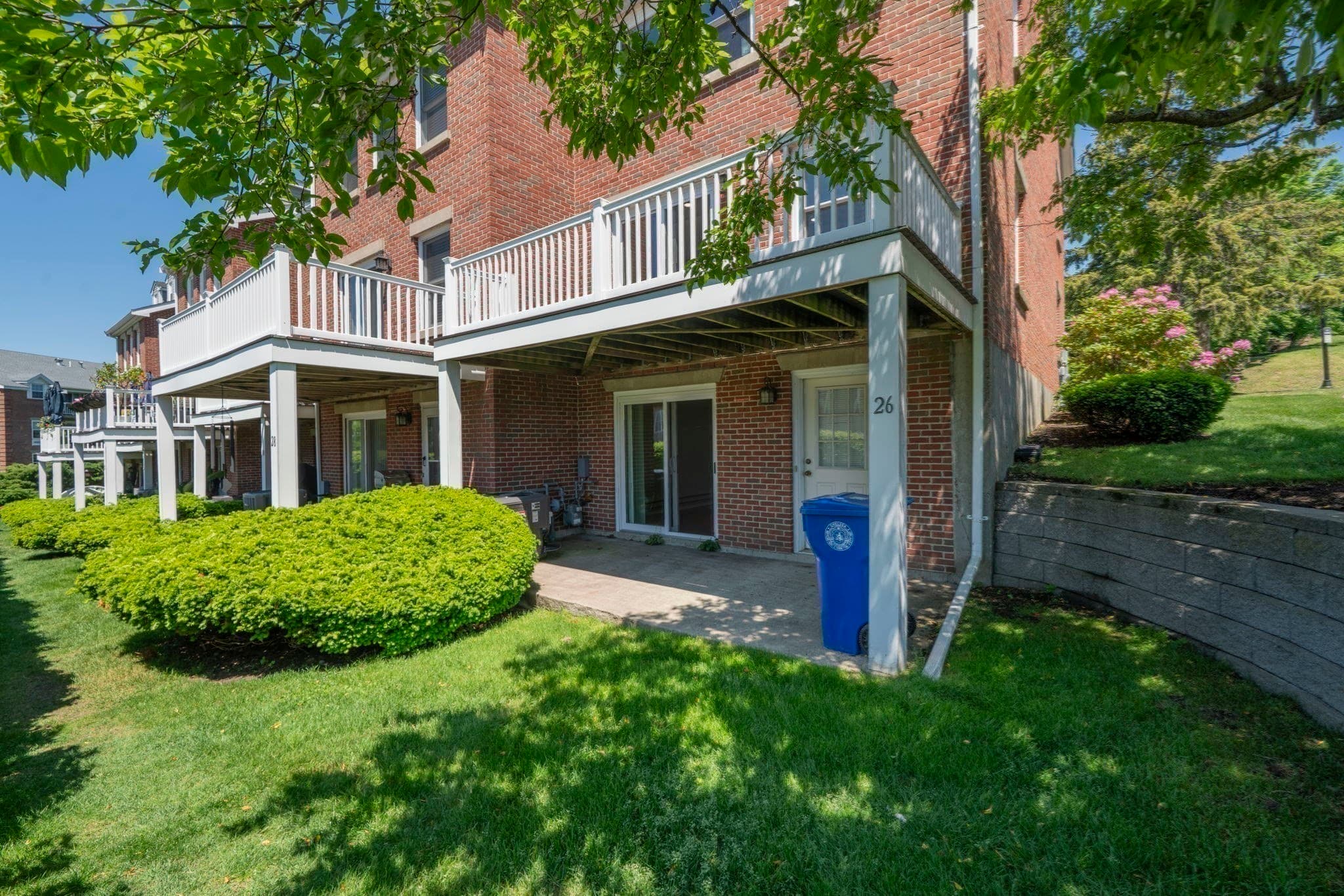 Condominium at 26 Breakwater Dr # 26, Chelsea MA 02150, Chelsea, photo 14 of 23