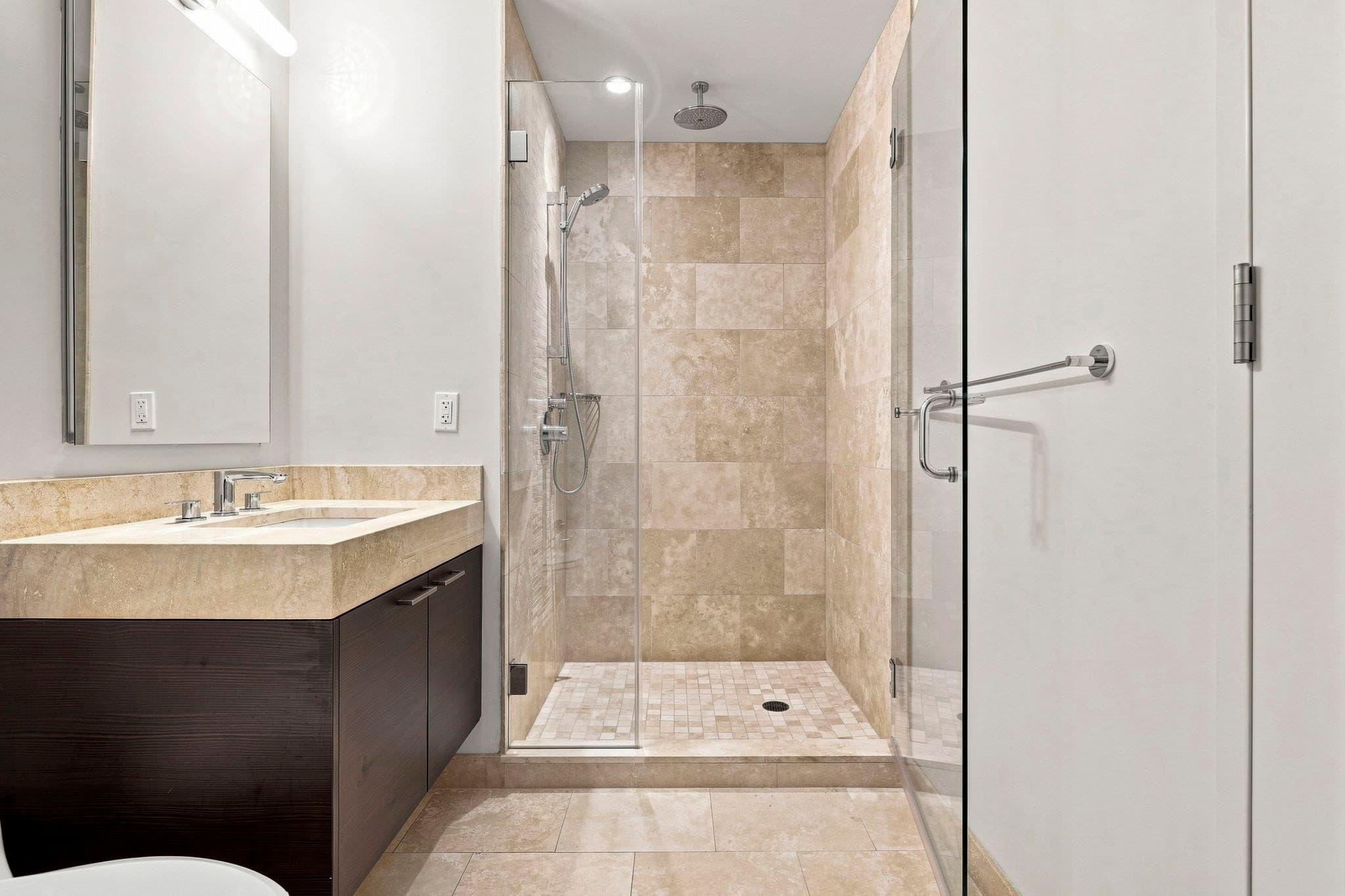 Condominium at 1 Franklin St # 1709, Boston MA 02110, photo 17 of 29