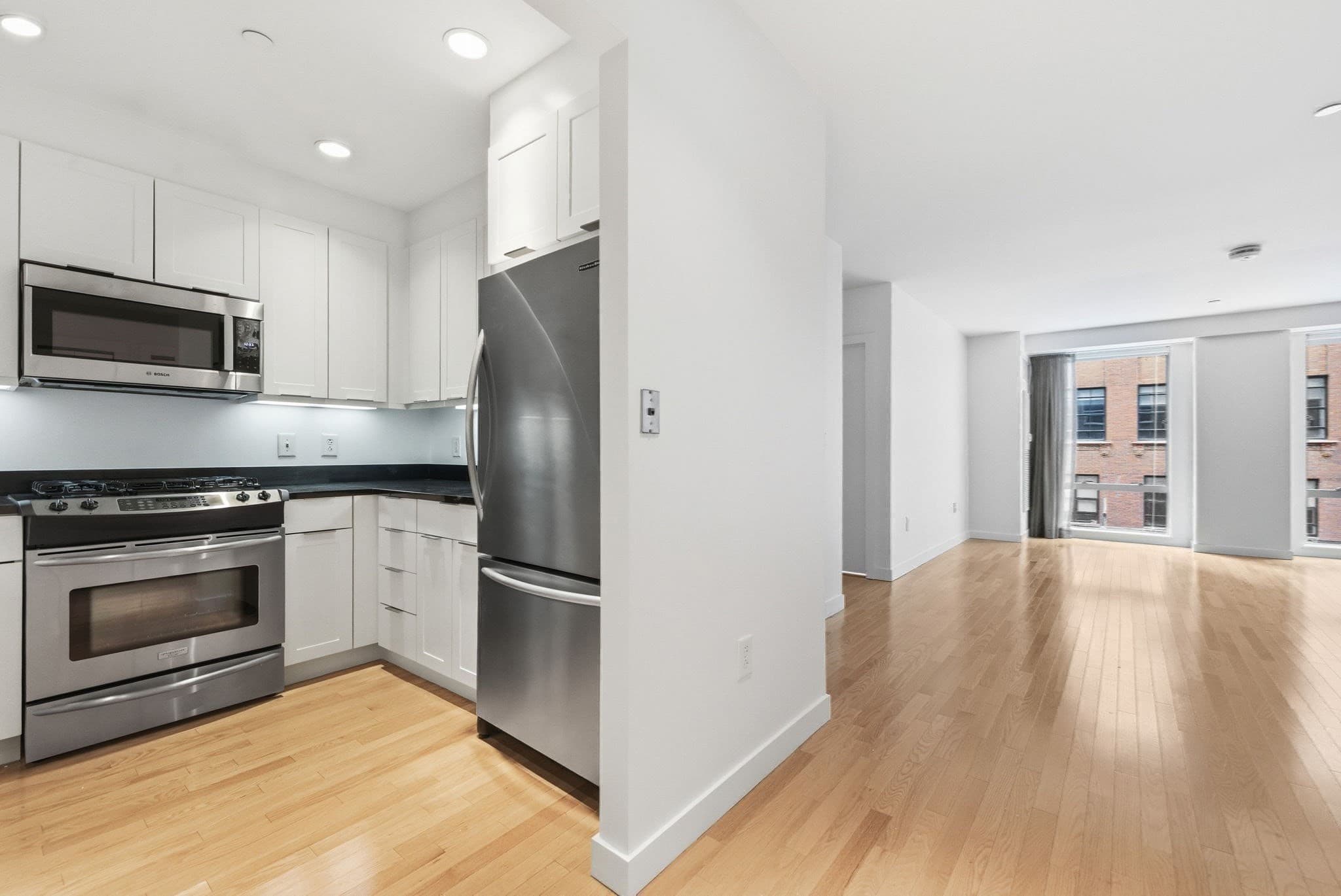 Condominium at 80 Broad Street # 302, Boston MA 02110, photo 12 of 31