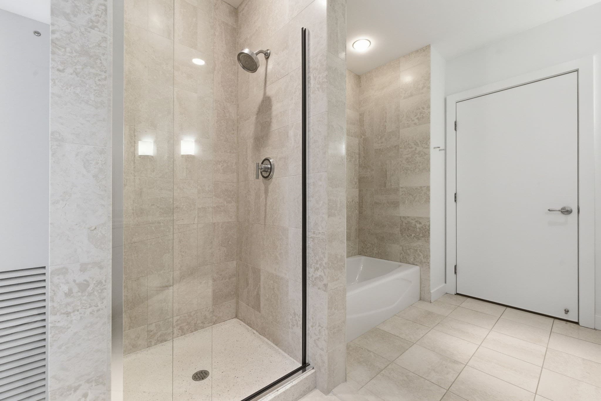 Condominium at 80 Broad Street # 302, Boston MA 02110, photo 3 of 31