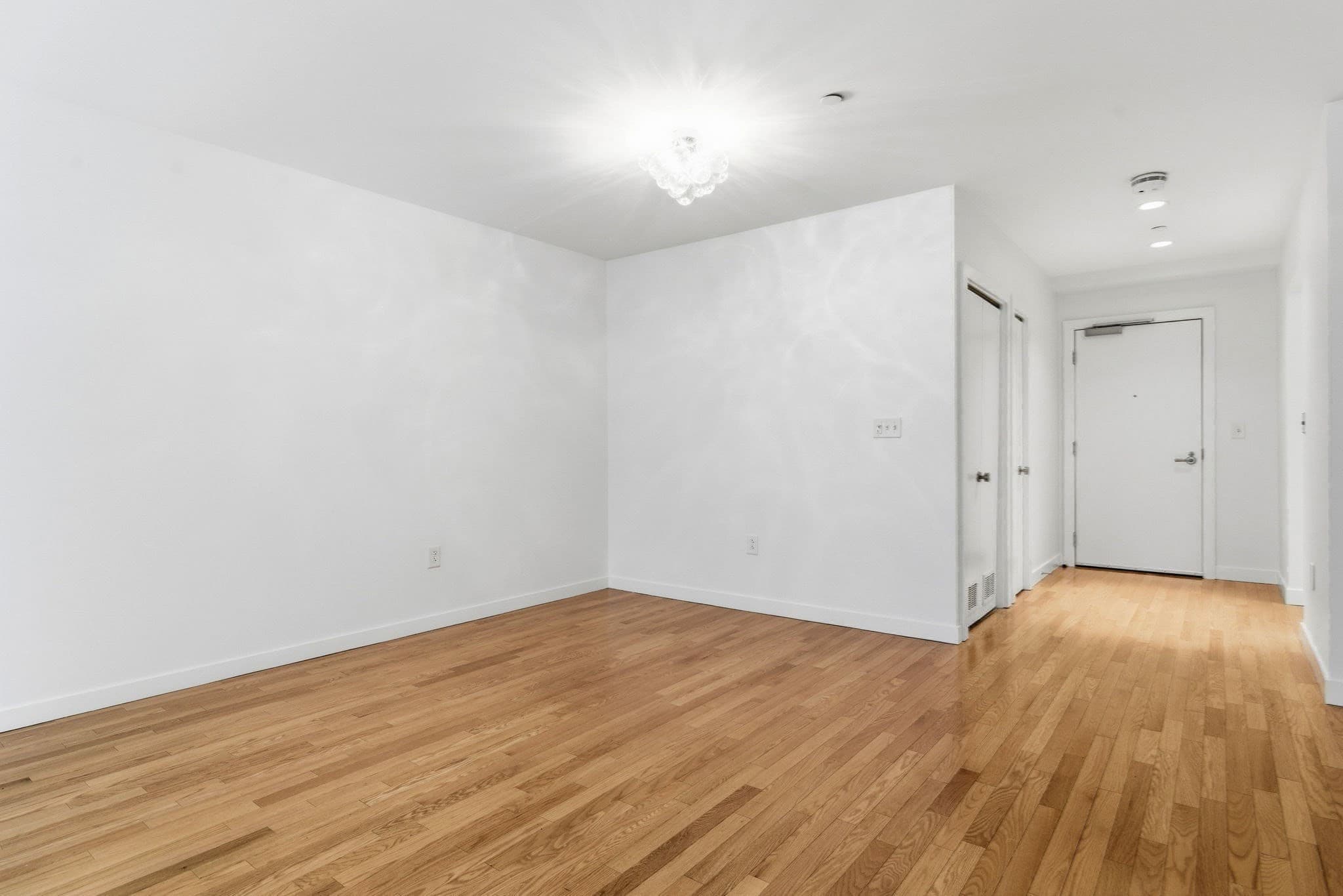 Condominium at 80 Broad Street # 302, Boston MA 02110, photo 9 of 31