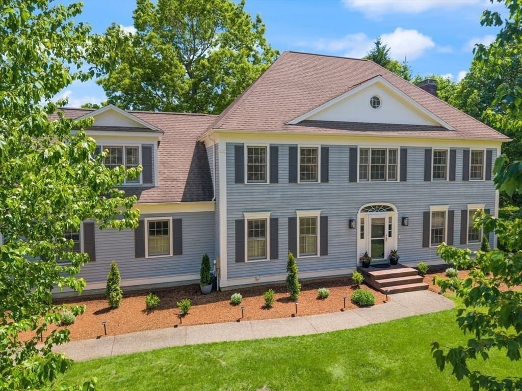 9 Bragg Rd, Foxboro MA 02035 photo 4