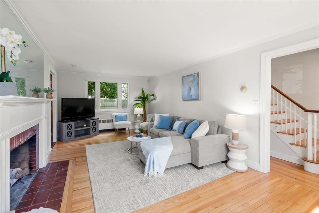 Single Family Residence at 5 Sheldon Road, Newton MA 02459, photo 2 of 29