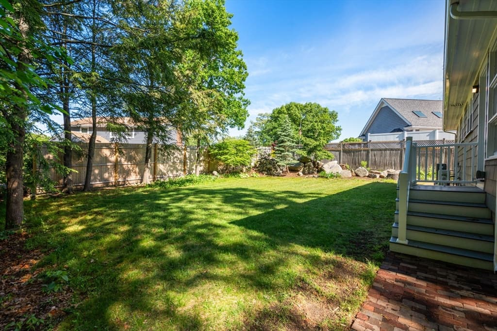 Single Family Residence at 8 Everett St, Wakefield MA 01880, photo 15 of 15