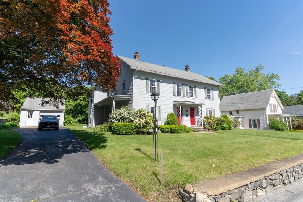 Multi Family at 106-108 Chestnut St, Southbridge MA 01550, photo 4 of 37