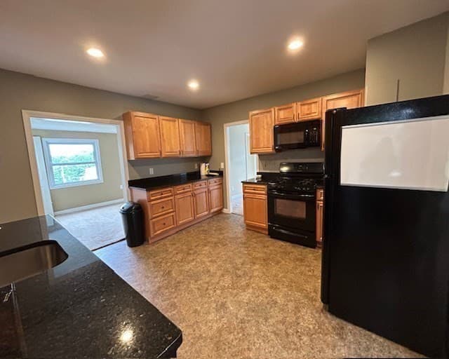 5 Anna St, Worcester MA 01606 photo 2