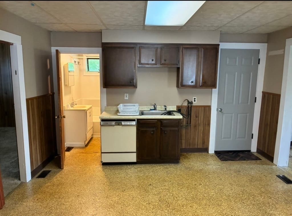 5 Anna St, Worcester MA 01606 photo 12