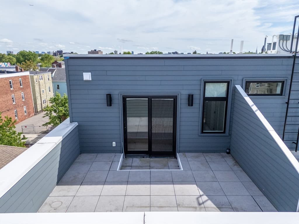 1 Loring Street # 4, Somerville MA 02143 photo 4