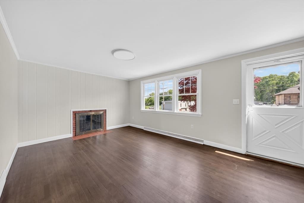 Single Family Residence at 61 Stevens Rd, Swansea MA 02777, photo 13 of 27