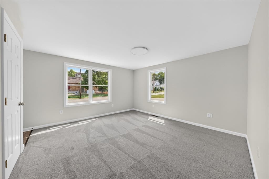 Single Family Residence at 61 Stevens Rd, Swansea MA 02777, photo 18 of 27