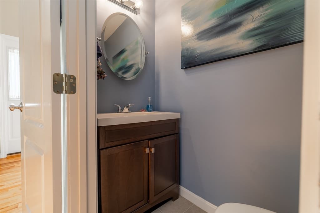 Single Family Residence at 22 Duluth St, Worcester MA 01604, photo 33 of 37