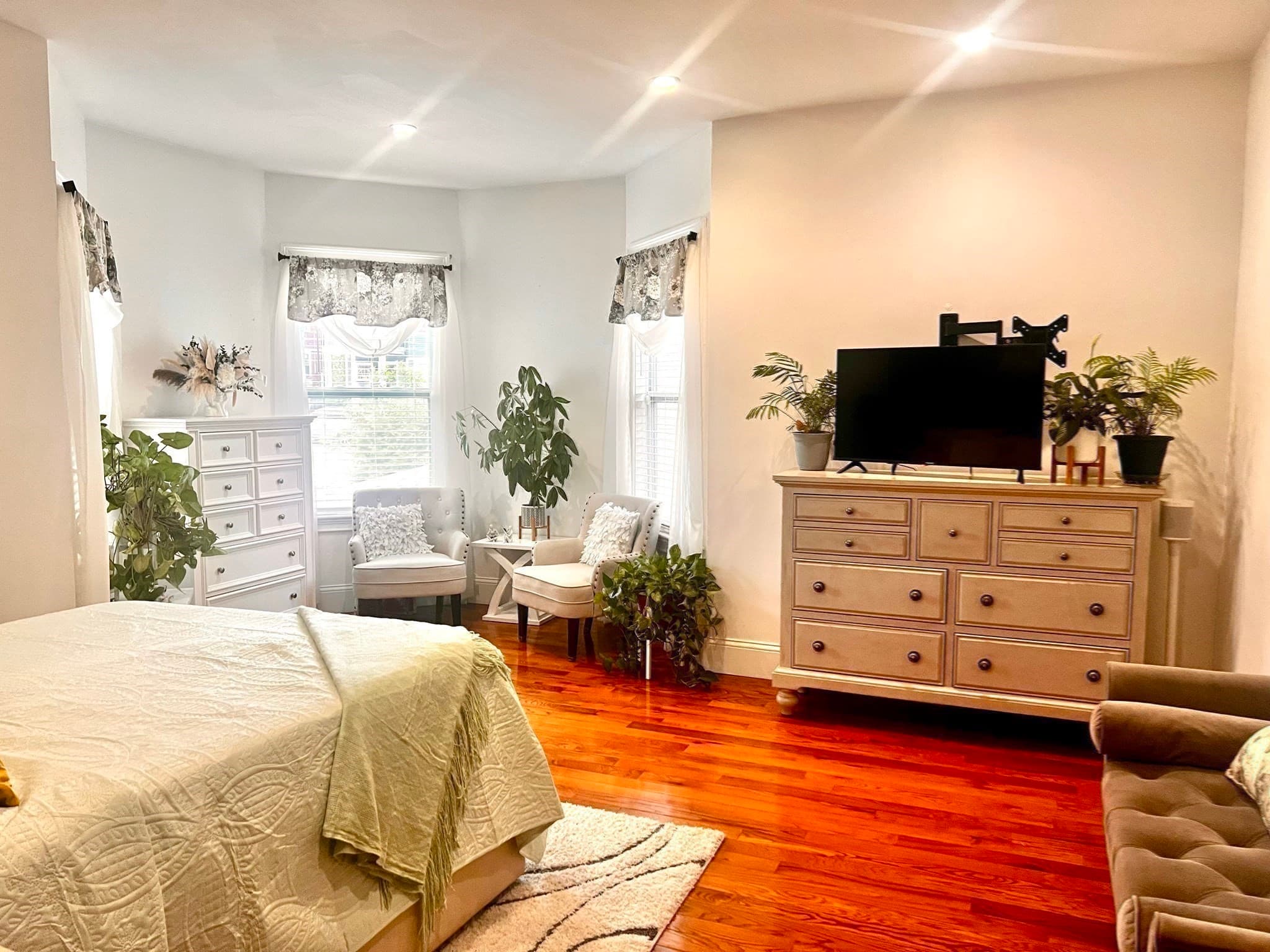 2 Family - 2 Units Up/Down at 41 Gleason St, Boston MA 02121, photo 6 of 42
