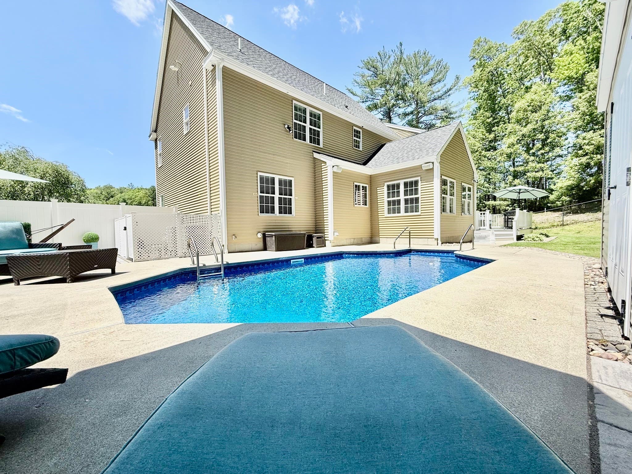 Single Family Residence at 9 Peters Way, Grafton MA 01519, Grafton, photo 12 of 42