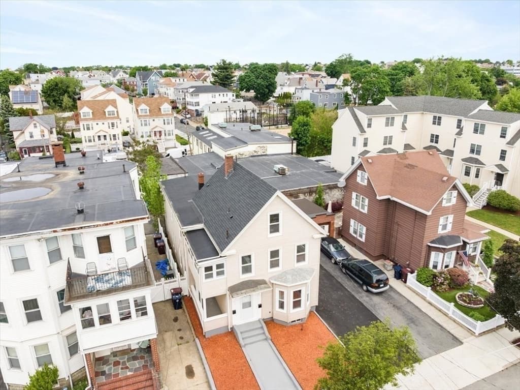 16 Oakes Street, Everett MA 02149 photo 3