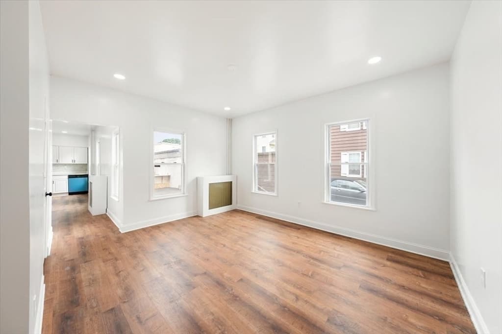 16 Oakes Street, Everett MA 02149 photo 20