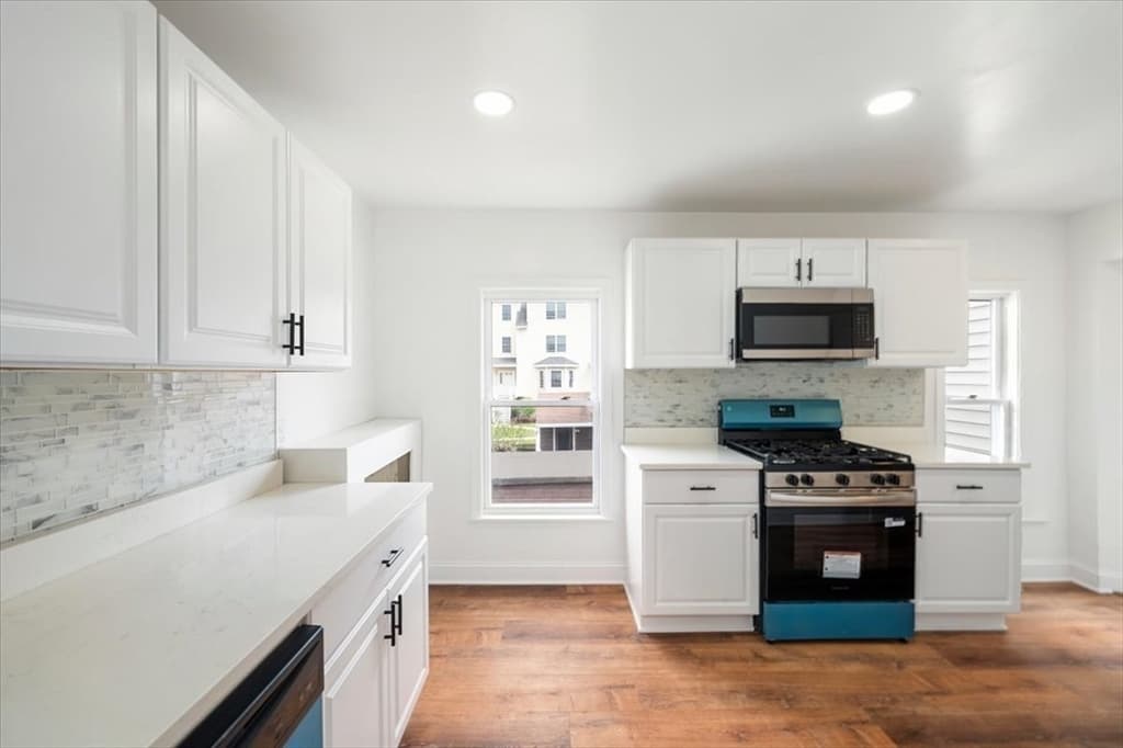 16 Oakes Street, Everett MA 02149 photo 30