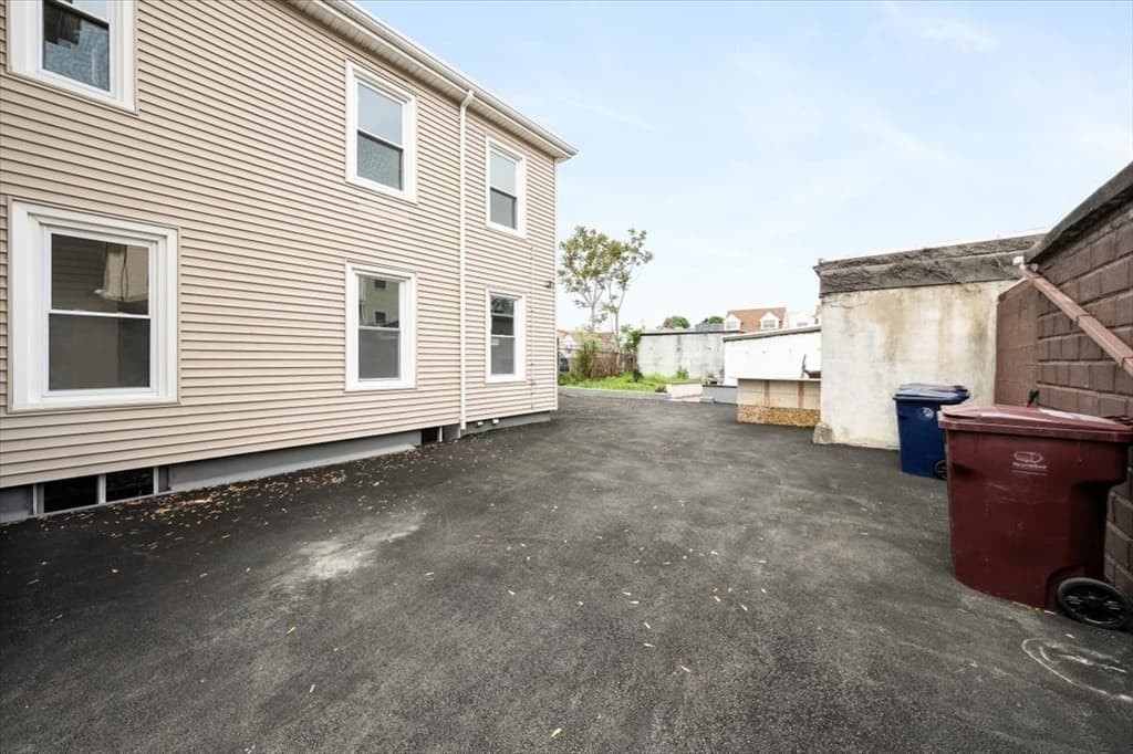 16 Oakes Street, Everett MA 02149 photo 38