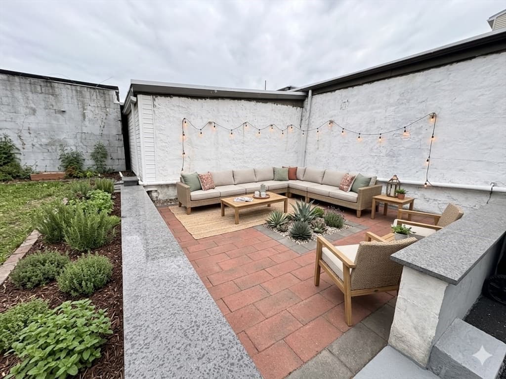 16 Oakes Street, Everett MA 02149 photo 41