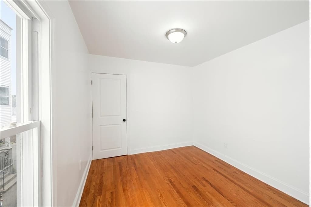 16 Oakes Street, Everett MA 02149 photo 11
