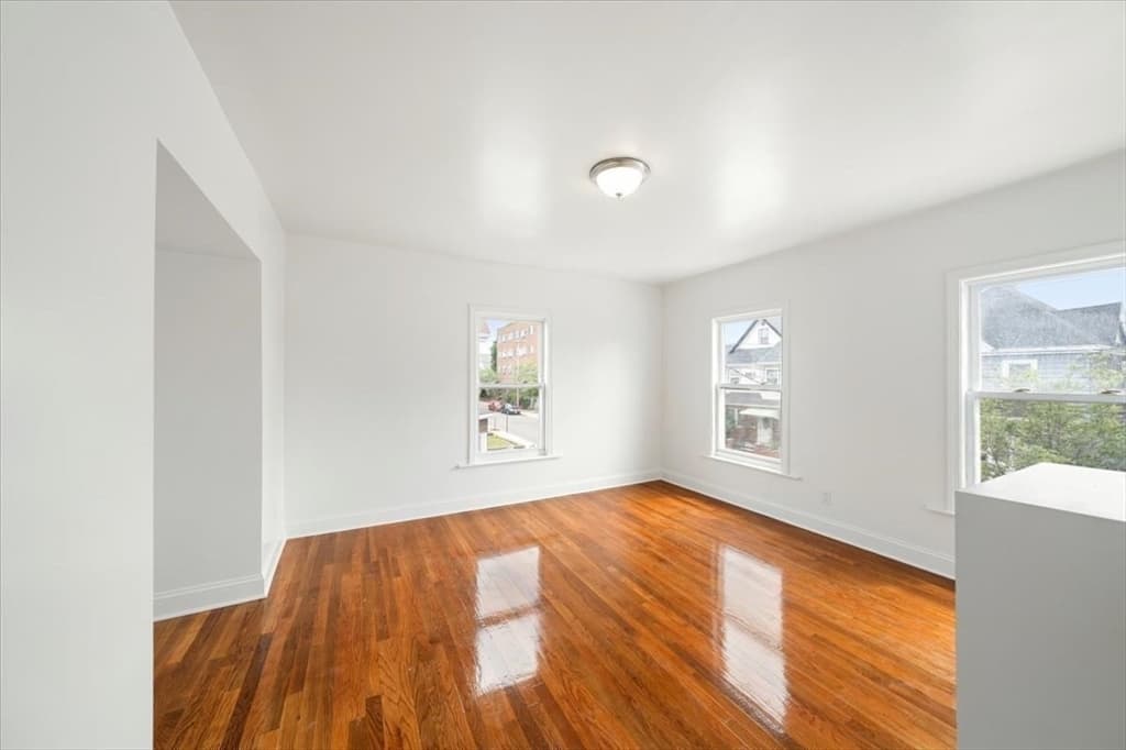 16 Oakes Street, Everett MA 02149 photo 8