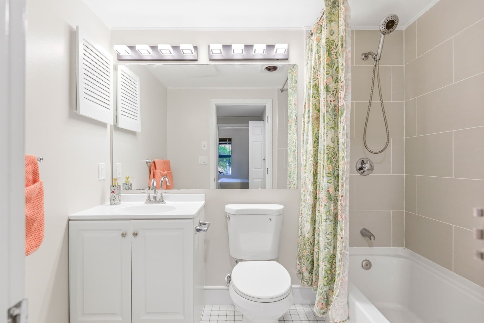 Condominium at 170 Gore St. # 113, Cambridge MA 02141, Cambridge, photo 12 of 21