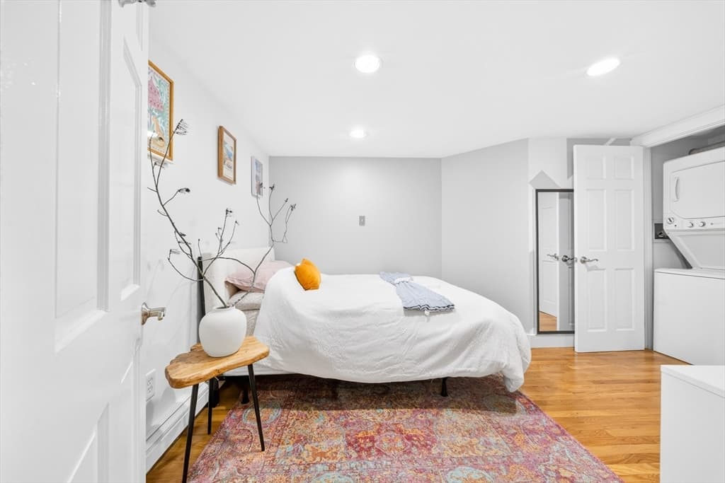 352 Tappan St # 1, Brookline MA 02445 photo 25