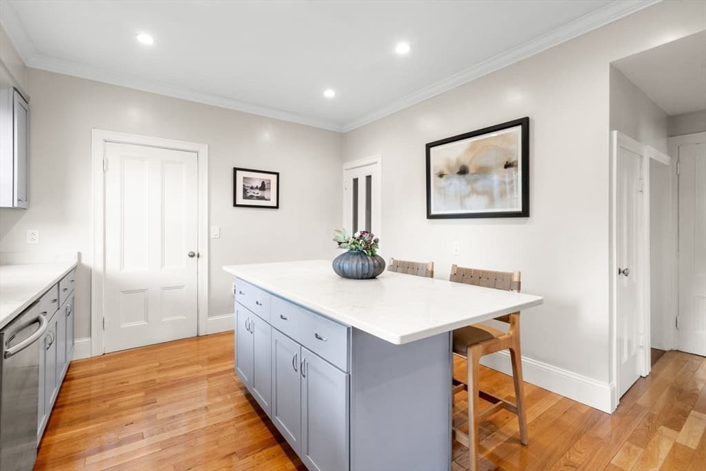68 Brooks Ave, Newton MA 02460 photo 12