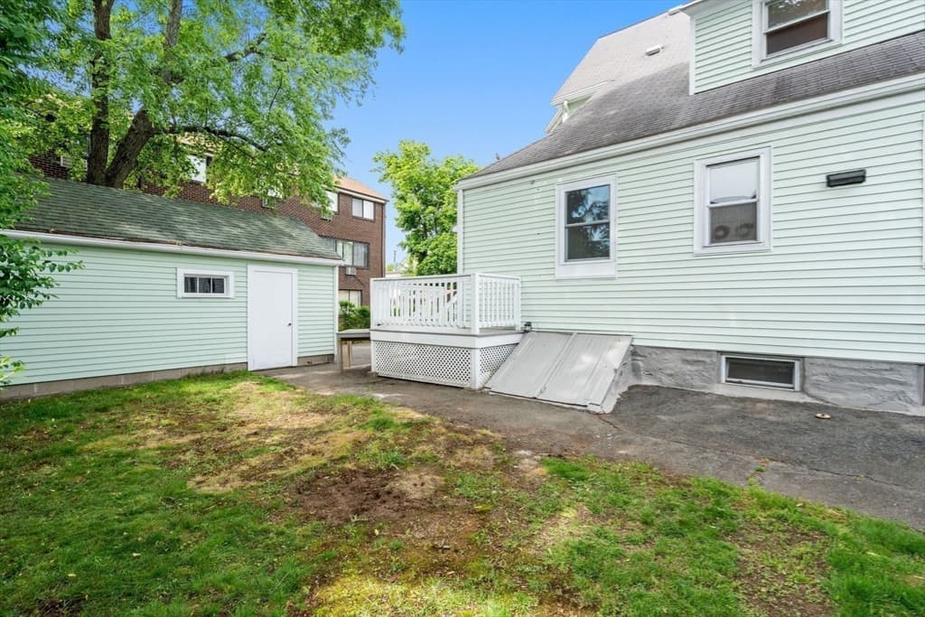 68 Brooks Ave, Newton MA 02460 photo 33