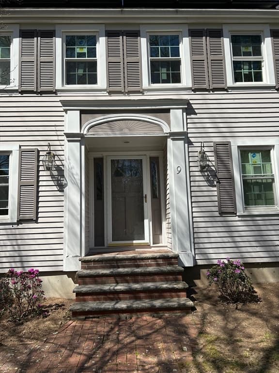Single Family Residence at 9 College Pond Drive, Danvers MA 01923, photo 2 of 28