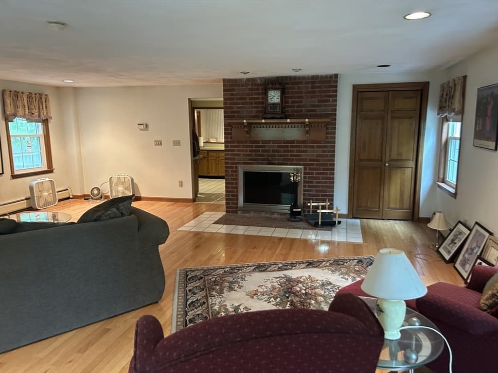 Single Family Residence at 9 College Pond Drive, Danvers MA 01923, photo 13 of 28