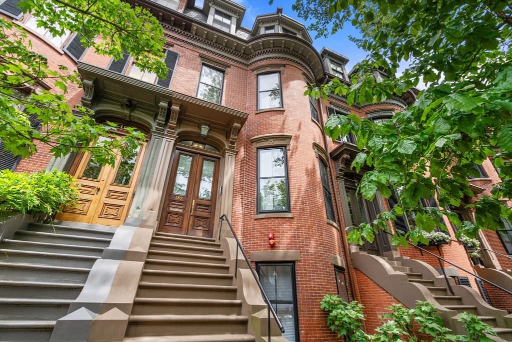 189 W Brookline St, Boston MA 02118