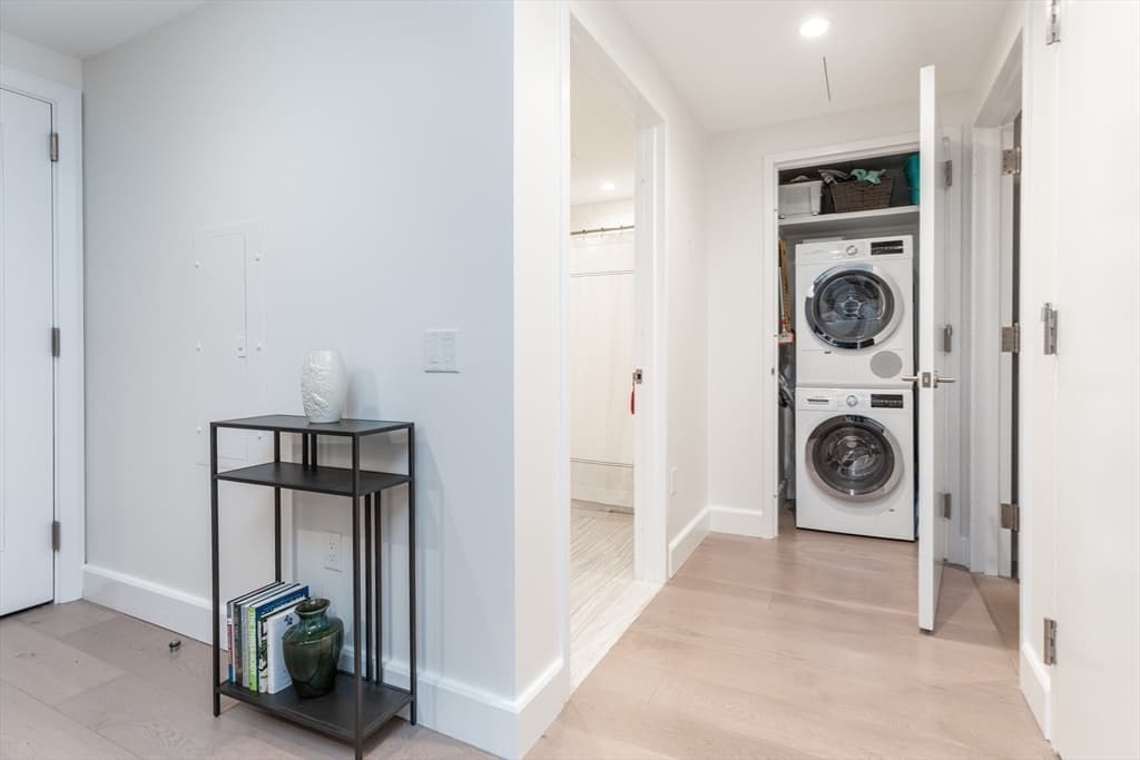 Condominium at 100 Lovejoy Wharf # 5N, Boston MA 02114, photo 6 of 17