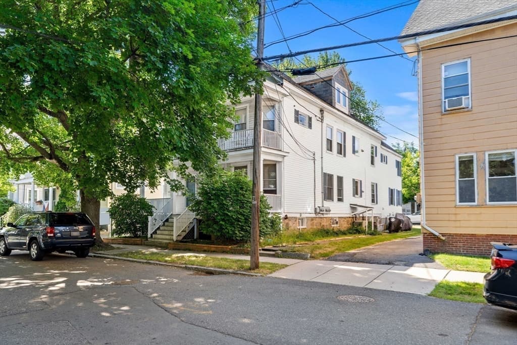 Condominium at 11 Gardner # 4, Salem MA 01970, Salem, photo 37 of 41