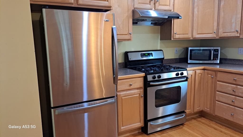 Single Family Residence at 42 Castine St, Worcester MA 01606, photo 42 of 42