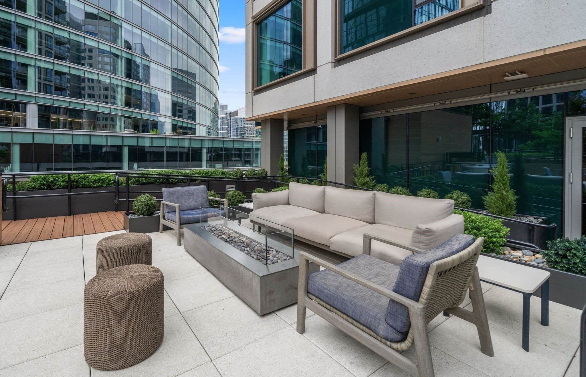 Condominium at 135 Seaport Blvd # 1506, Boston MA 02210, photo 23 of 41