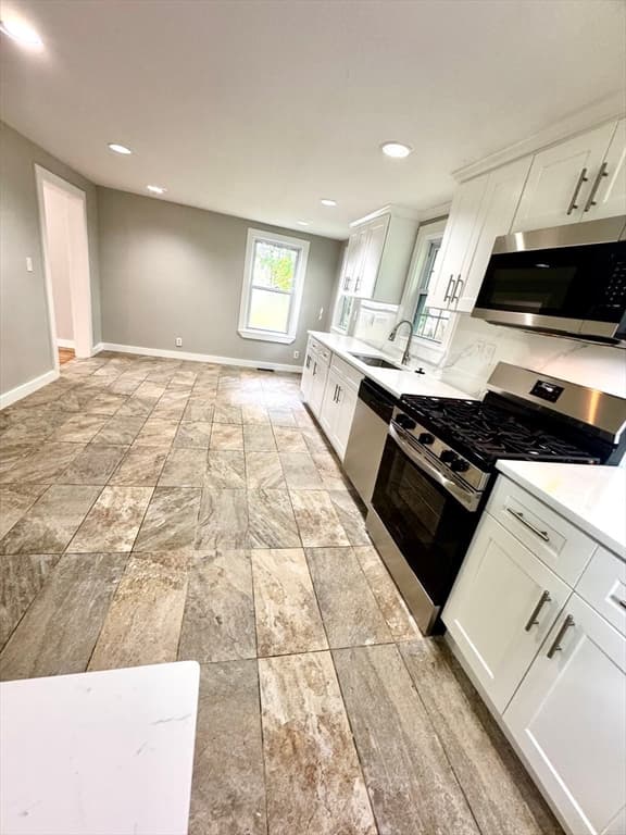 14 Elm Ave, Holbrook MA 02343 photo 12